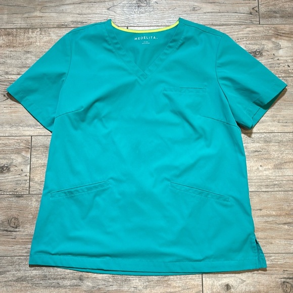 Medelita surgical green top size large scrub top - Picture 1 of 5